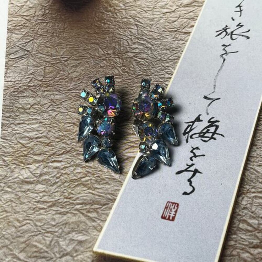 Vintage Sparkling Ear Climber Blue Rhinestone Silver Clip on Earrings